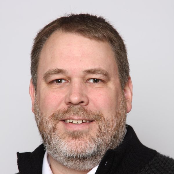 Chad Hierlmeier, Associate
