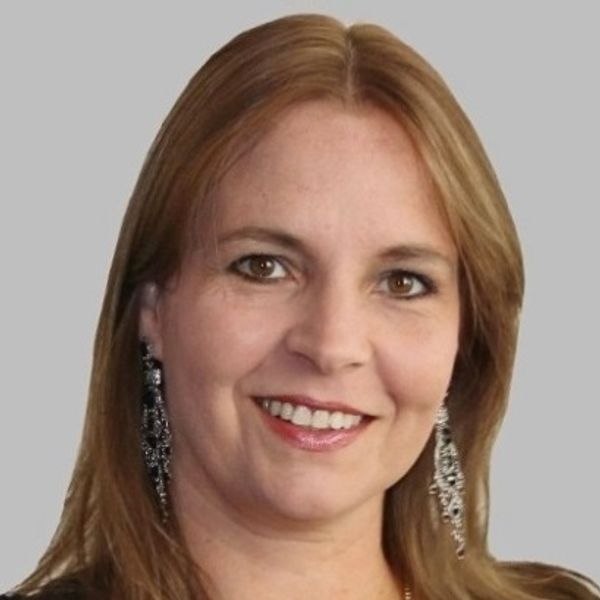 Audrey Abuan, Associate