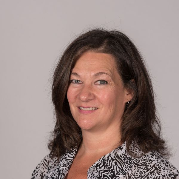 Tracy MacCosham, Associate Broker