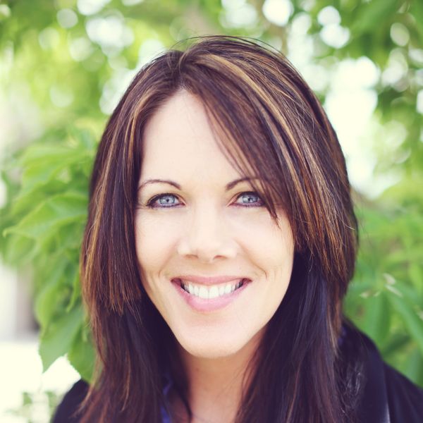 Amber Prue, Associate